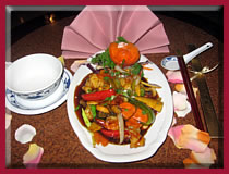 Gericht Nr. 70 Garnelen nach " Kung Pao - Art " mit Gemüse und Cashewnüssen ( leicht scharf ) 